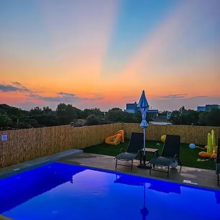 Paraga Luxury וילה